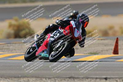 media/Oct-08-2022-SoCal Trackdays (Sat) [[1fc3beec89]]/Turn 14 (1050am)/